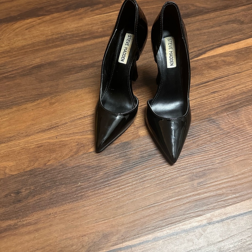 Steve Madden Glossy Black Heels